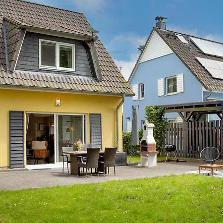 Ferienhaus-seerose-am-fleesensee-mueritz 高恩莱宾